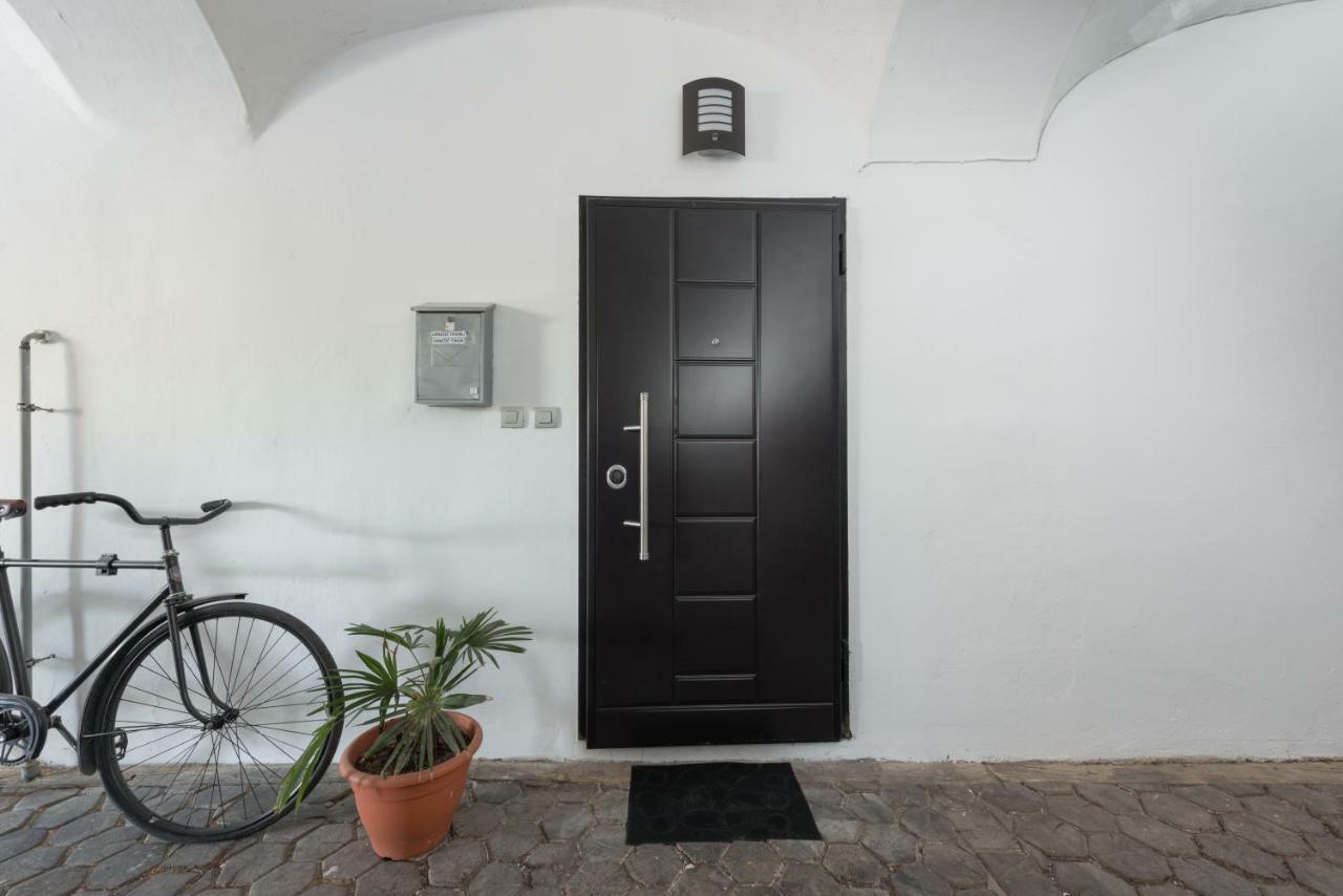 Royal Vega Apartment Liubliana Exterior foto